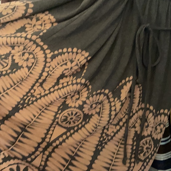 Testament Dress - Picture 6 of 7